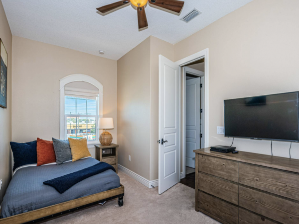 Treasure Island 6 Bedroom Home Pool & Views
